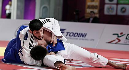 Ήττα-σοκ και αποκλεισμός για Μουστόπουλο!