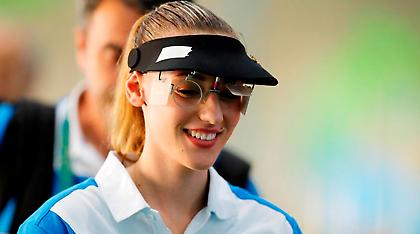 «Πυροβολεί» παντού η Κορακάκη!