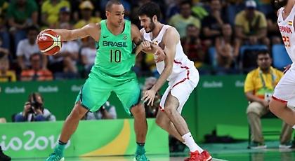 Ο Μαρκίνιος… χόρεψε σάμπα την Ισπανία