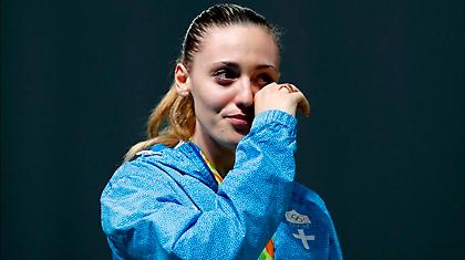 Η απονομή και τα δάκρυα της Άννας στον Εθνικό Ύμνο (video)