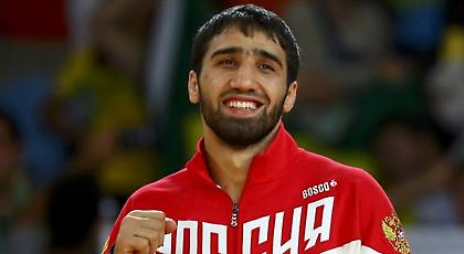 Πρωτιά για Καλμουρζάεφ