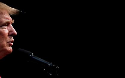 Πώς ο Ντόναλντ Τραμπ «προτείνει» σε υπέρμαχους της οπλοκατοχής να… πυροβολήσουν τη Χίλαρι Κλίντον