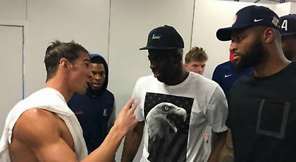 Οι NBAers στήριξαν τον Φελπς (pics+video)