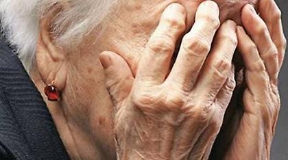 «Καμπάνα» για τη νύφη που ντύθηκε ληστής και χτύπησε την πεθερά της