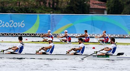 Όγδοη η ελληνική τετράκωπος