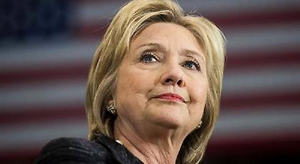 ΗΠΑ: Η Κλίντον έδωσε στη δημοσιότητα τα φορολογικά στοιχεία της