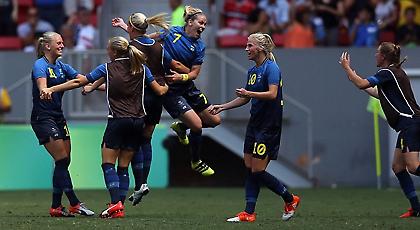 Στα ημιτελικά ύστερα από θρίλερ η Σουηδία