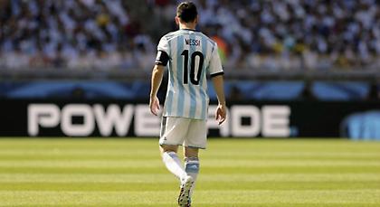 Παραμένει στην εθνική Αργεντινής ο Μέσι: «Θα βοηθήσω από μέσα και δεν θα κριτικάρω απ' έξω»