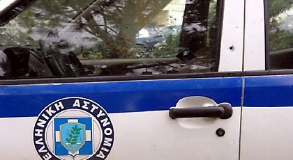 Συνελήφθη 60χρονος ο οποίος εξέδιδε 48χρονη στο καφέ-μπαρ