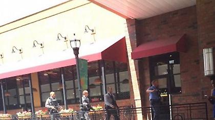 Πανικός στις ΗΠΑ: Πυροβολισμοί σε εμπορικό κέντρο στη Βόρεια Καρολίνα