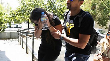 Έγκλημα στο Κορωπί: «Η γκόμενα του μπαμπά μαχαίρωσε τη μαμά»