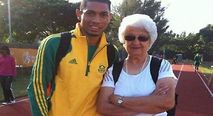 Η φοβερή γιαγιά που οδήγησε τον Φαν Νίκερκ στην κορυφή!