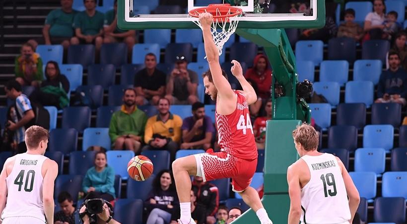 Νίκησε, απέφυγε ΗΠΑ και παίζει με Σερβία η Κροατία