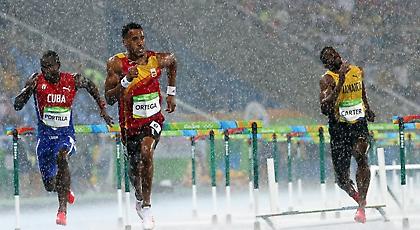 Η καταρρακτώδης βροχή στο Ρίο (pics)