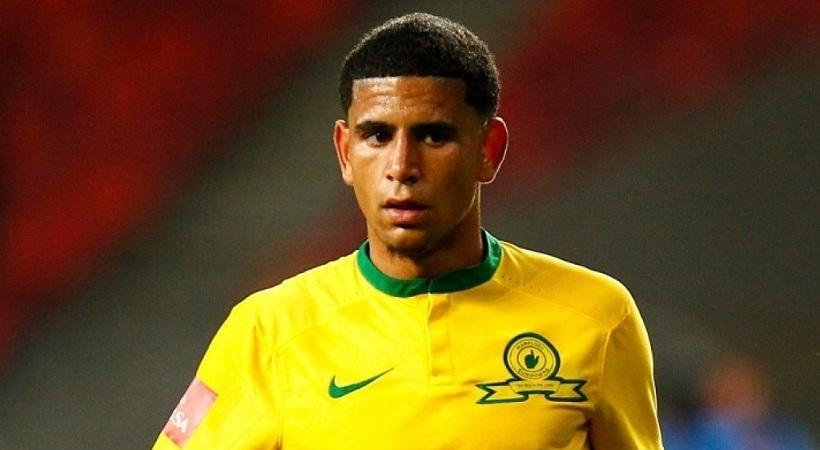 Σαντάουνς: «Καμία επαφή με Ολυμπιακό για Ντόλι»