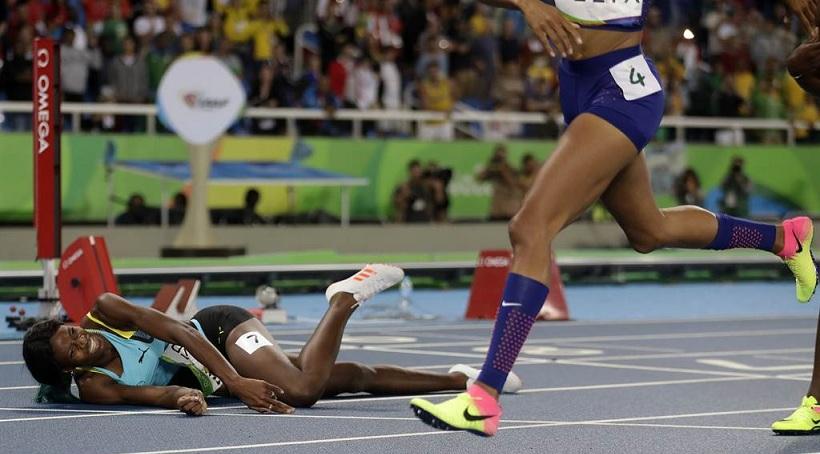 Η βουτιά χρυσού καρέ-καρέ (pics)