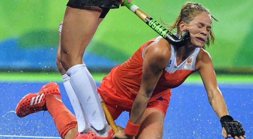 Έφαγε μπαστουνιά στη μούρη! (pics)