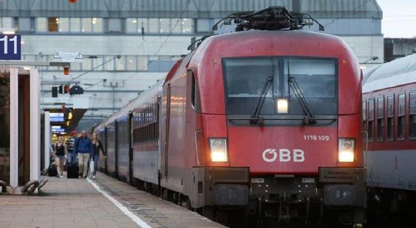 Επίθεση με μαχαίρι σε τρένο στην Αυστρία
