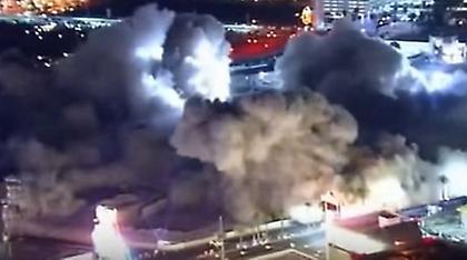 Βίντεο: Δείτε την κατεδάφιση του θρυλικού καζίνο Riviera στο Λας Βέγκας