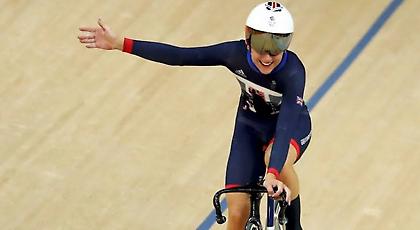 Πρωτιά για Τροτ