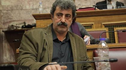 «Κρύψου γιατί σε ψάχνω»: Ο Πολάκης προειδοποιεί μέσω Facebook τον άγνωστο που τον απειλεί