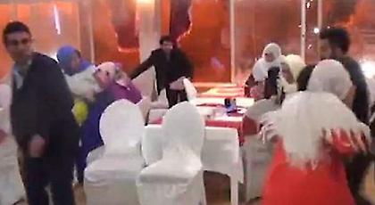 Τρομακτική στιγμή: Εκρηξη σε γάμο στην Τουρκία -Ετρεχαν πανικόβλητοι οι καλεσμένοι (pics/video)