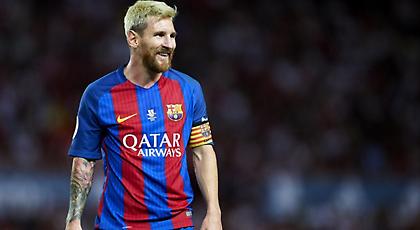 Ο Μέσι ποζάρει με ποδοσφαιριστές καλύτερους απ’ αυτόν (pic)