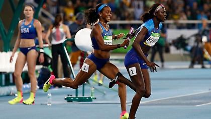 Το χρυσό οι ΗΠΑ στα 4χ100μ γυναικών