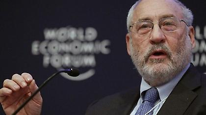 Στίγκλιτς: Καταργήστε το ευρώ