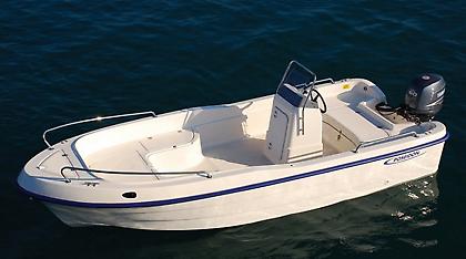 Τούρκος ακτιβιστής θα κάνει το γύρο της Λέσβου με μια απλή βάρκα