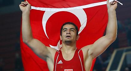 Πρωτιά για Ακγκούλ