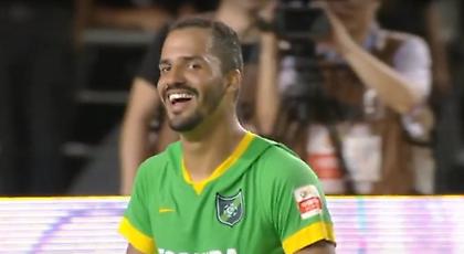 Αυτογκόλ… με δεύτερη προσπάθεια (video)