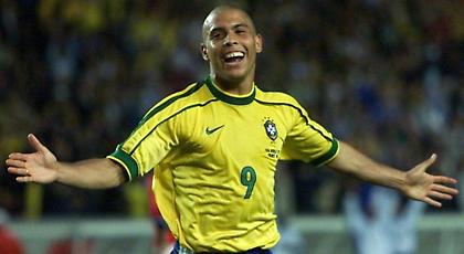 Η κορυφαία ενδεκάδα του Ρονάλντο (video)