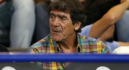 Απίστευτο: Ο Σαργκάνης έπαιξε λύρα σε κρητικό γλέντι και… τους τρέλανε όλους! (pics/video)