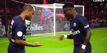 Επικός πανηγυρισμός «πέτρα, ψαλίδι, χαρτί» (video)