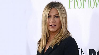 H Jennifer Aniston αρνήθηκε να πάρει τις στάχτες της μητέρας της
