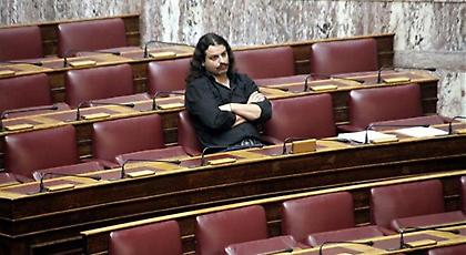 Εμπλοκή Μπαρμπαρούση σε ξυλοδαρμό αστυνομικού