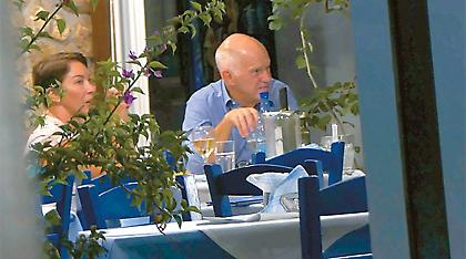 Ο Γιώργος και η όχι και τόσο μικρή Ολλανδέζα