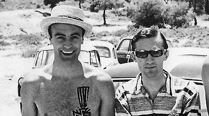 Το συγκινητικό «αντίο» των καλλιτεχνών στον Ανδρέα Μπάρκουλη