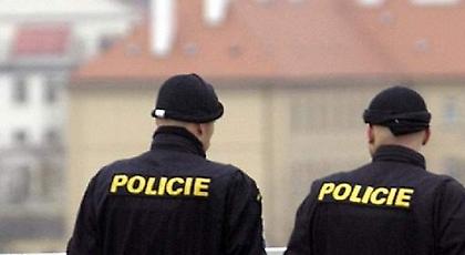 Πανικός στην Πράγα από φάρσα ακτιβιστών: Ντύθηκαν τζιχαντιστές και πυροβολούσαν με ψεύτικα όπλα