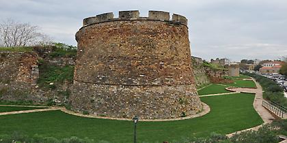 Στο ΕΣΠΑ η αποκατάσταση των τειχών του Κάστρου  Χίου