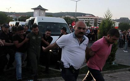 Καρατομήθηκαν ακόμη 2.800 δικαστές και εισαγγελείς στην Τουρκία