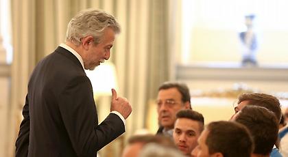 Υπόσχεση Κοντονή στην ολυμπιακή αποστολή: «Η προσπάθεια για ανεύρεση πόρων θα συνεχιστεί»