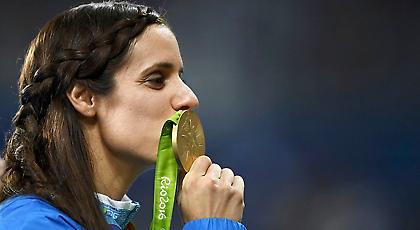 Κατερίνα Στεφανίδη: «Παντού υπάρχει... χολή»