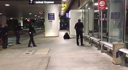 Ένας «Ζορό» συνελήφθη στο αεροδρόμιο του Λος Άντζελες