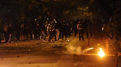 Επεισόδια στα Εξάρχεια μετά από πορεία στο κέντρο της Αθήνας