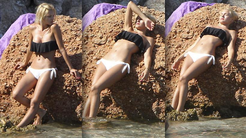 «Σκοτώνουν» οι νέες πόζες της Βίκυς Κάβουρα (pics)