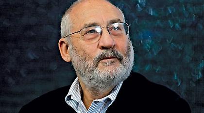 Στίγκλιτς: Ανέντιμη η Apple, εντελώς ανεύθυνη η συμπεριφορά του Τιμ Κουκ