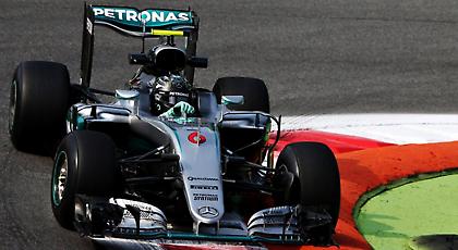 Ένα-δύο οι Mercedes στις πρώτες ελεύθερες δοκιμές (pic)