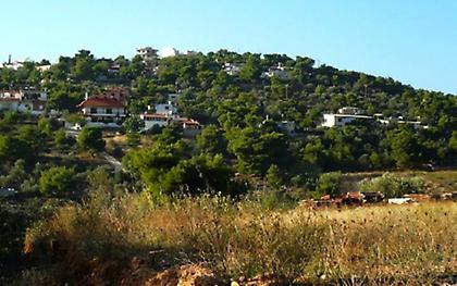 Νέο τοπίο για τα συμβόλαια στα ακίνητα με «μπλόκο» στις μεταβιβάσεις αυθαιρέτων